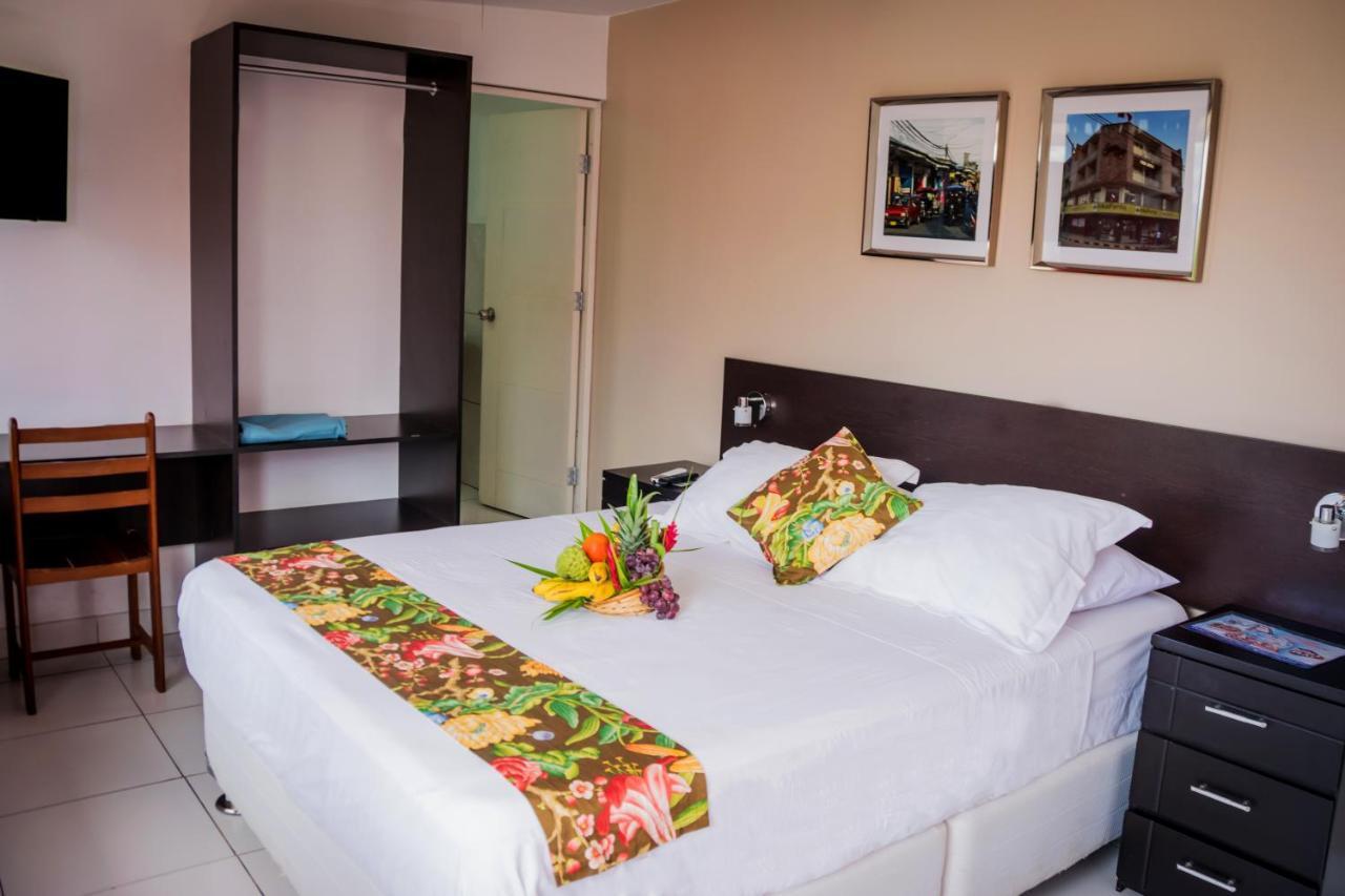 Hostal "Centrika" Tarapoto Eksteriør billede